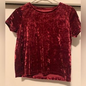 Aeropostale // cute burgundy velvet top // size S